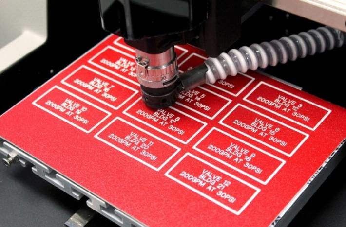 engraving services machinery